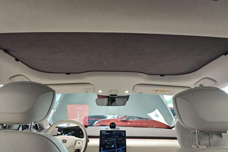 Used Nio ET7 2023 100kWh Signature Edition Headliner
