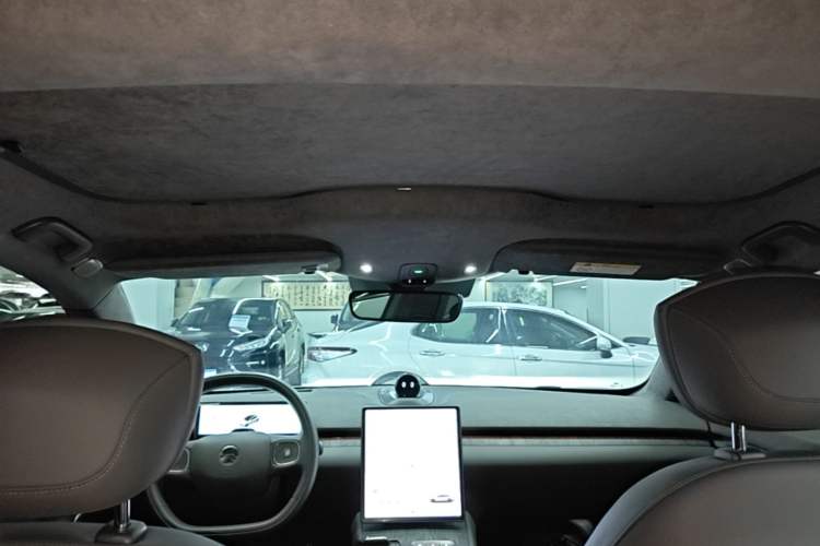 Used Nio ET7 2023 75 kWh Headliner