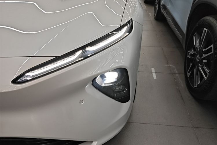 Used Nio ET7 2023 75 kWh Left Front Headlight
