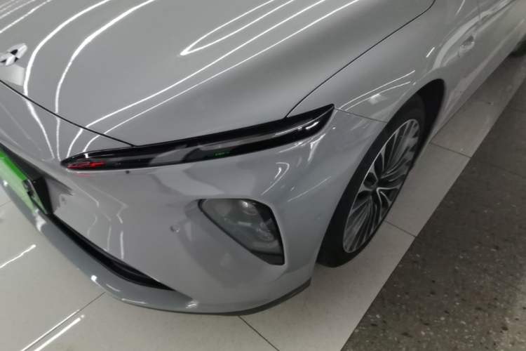 Used Nio ET7 2023 75 kWh Left Front Headlight