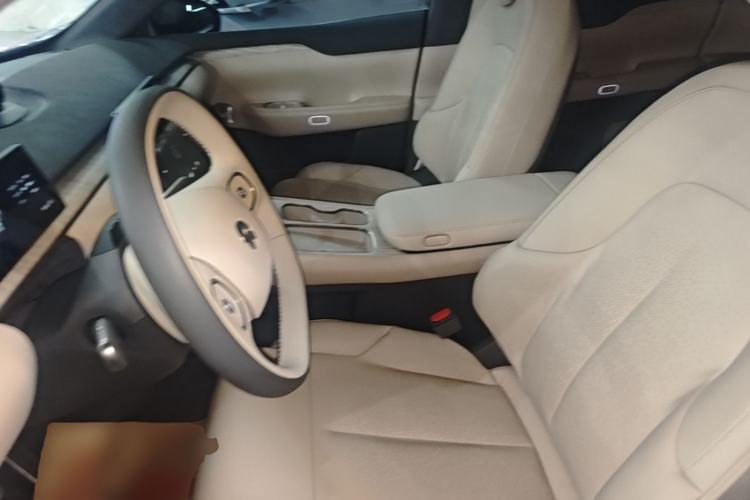Used Nio ET7 2023 75 kWh Left Front Seat