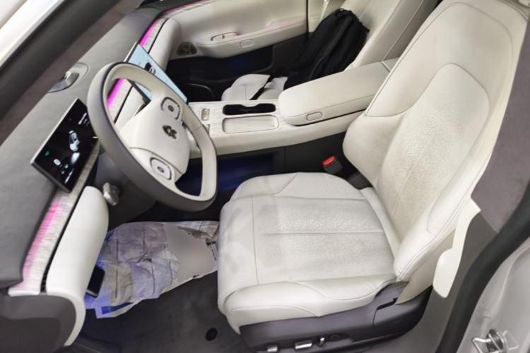 Used Nio ET7 2023 75 kWh Left Front Seat