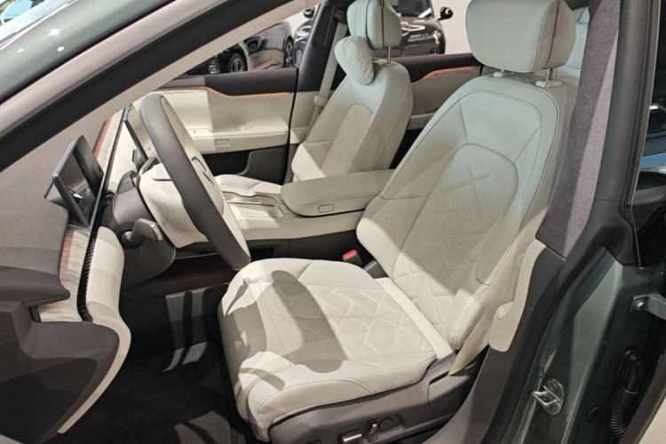 Used Nio ET7 2023 100kWh Signature Edition Left Front Seat