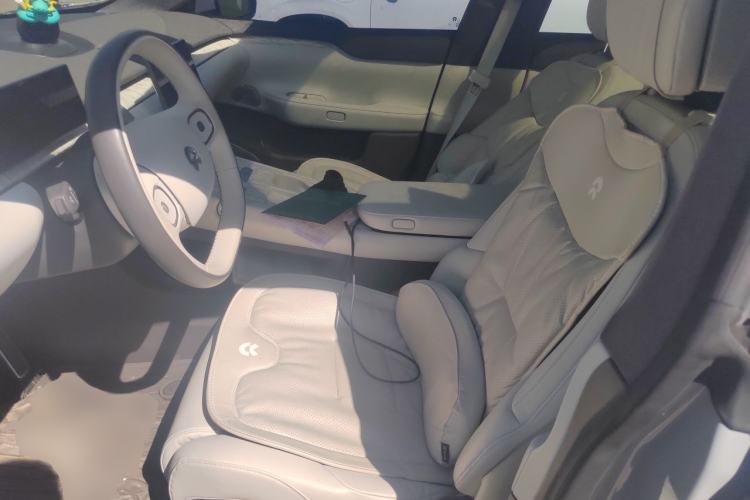 Used Nio ET7 2023 75 kWh Left Front Seat