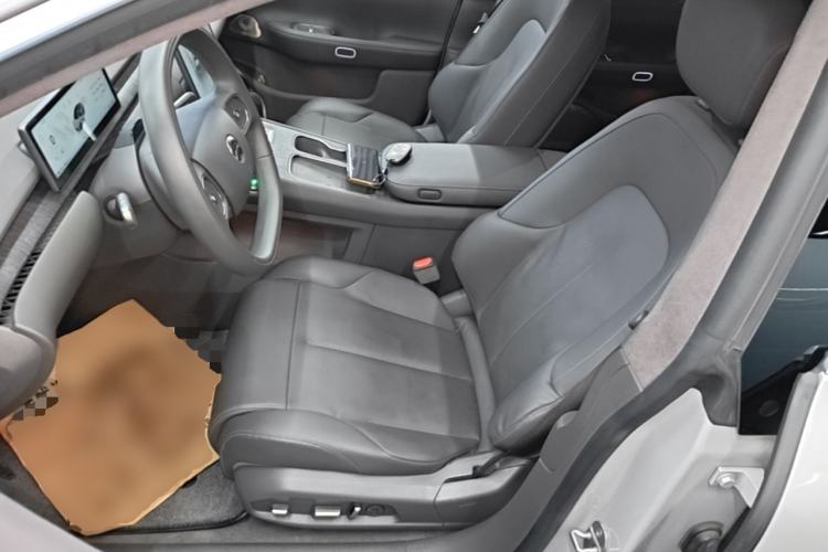 Used Nio ET7 2023 75 kWh Left Front Seat