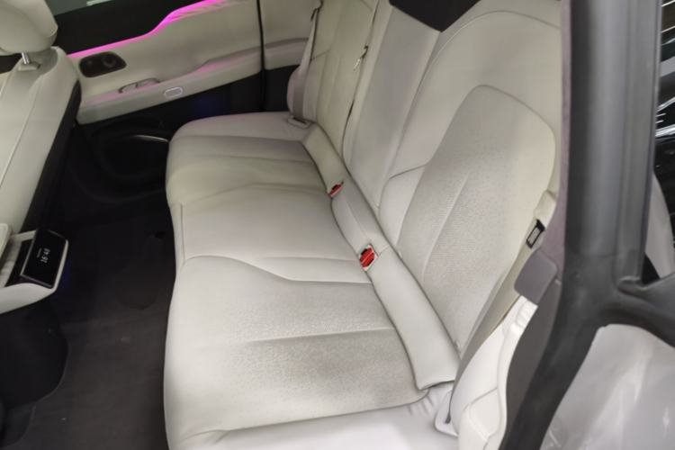 Used Nio ET7 2023 75 kWh Left Rear Seat