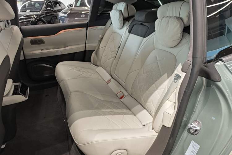 Used Nio ET7 2023 100kWh Signature Edition Left Rear Seat