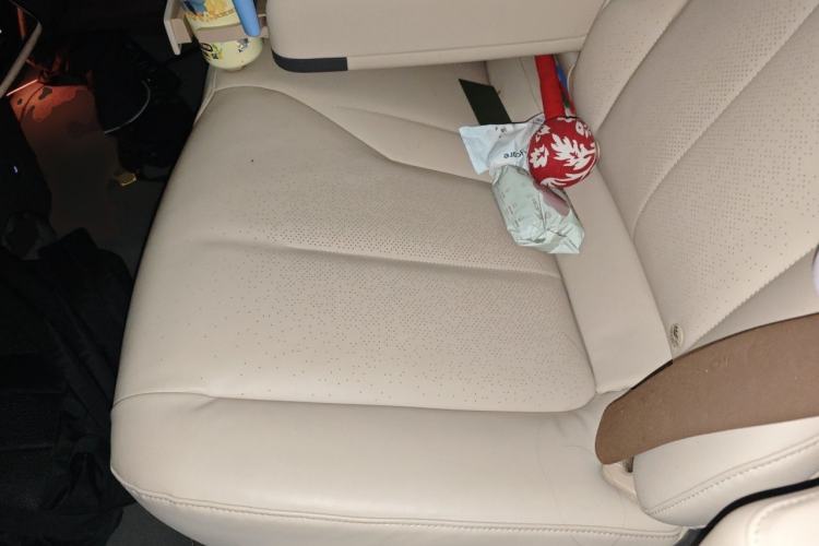 Used Nio ET7 2023 75 kWh Left Rear Seat
