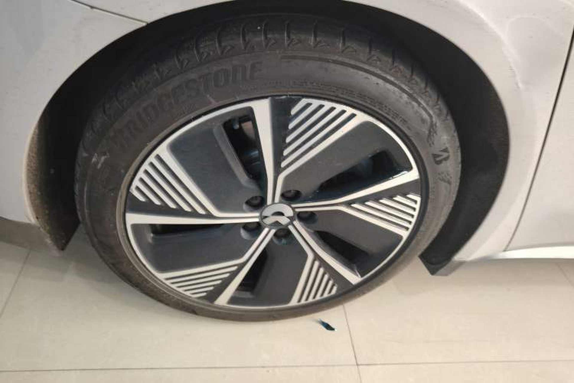 Used Nio ET7 2023 75 kWh Right Rear Wheel Hub
