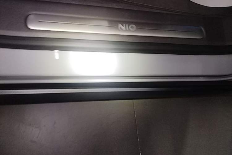 Used Nio ET7 2023 75 kWh Right Side Sill