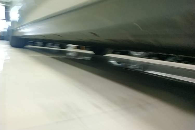 Used Nio ET7 2023 75 kWh Right Side Sill