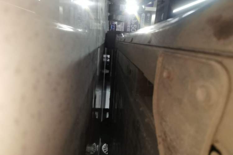 Used Nio ET7 2023 75 kWh Right Side Sill
