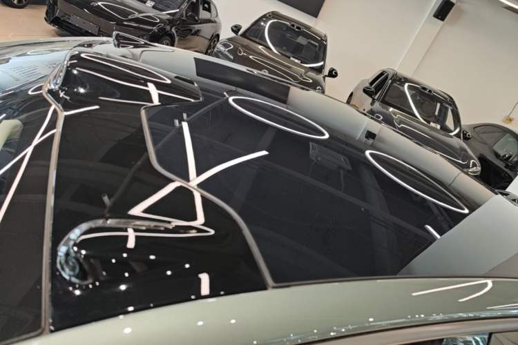 Used Nio ET7 2023 100kWh Signature Edition Roof