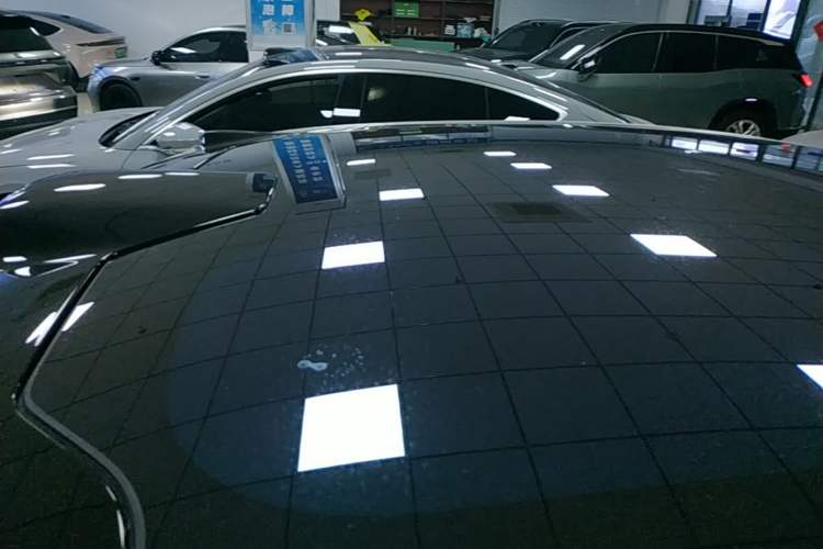 Used Nio ET7 2023 75 kWh Roof