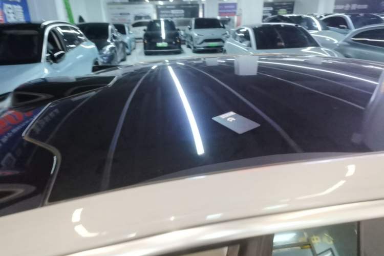 Used Nio ET7 2023 75 kWh Roof