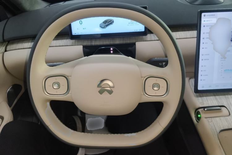 Used Nio ET7 2023 75 kWh Steering Wheel