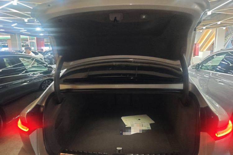 Used Nio ET7 2023 75 kWh Trunk