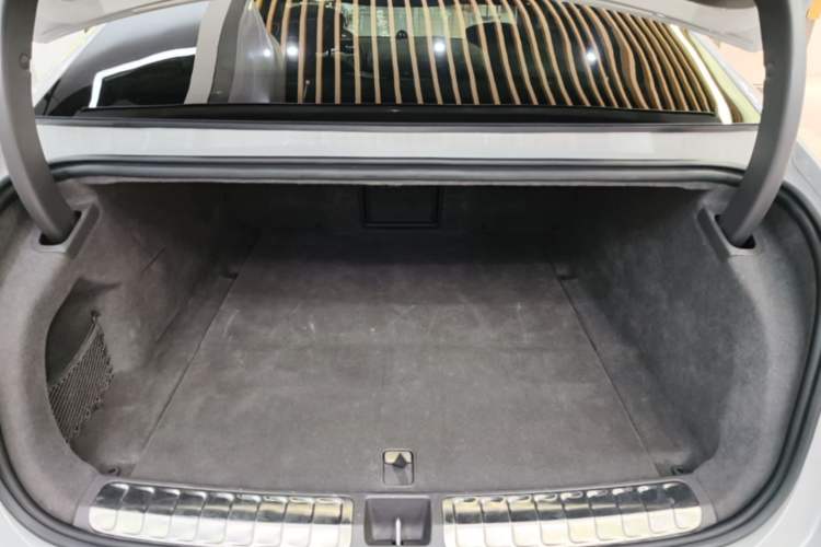 Used Nio ET7 2023 75 kWh Trunk