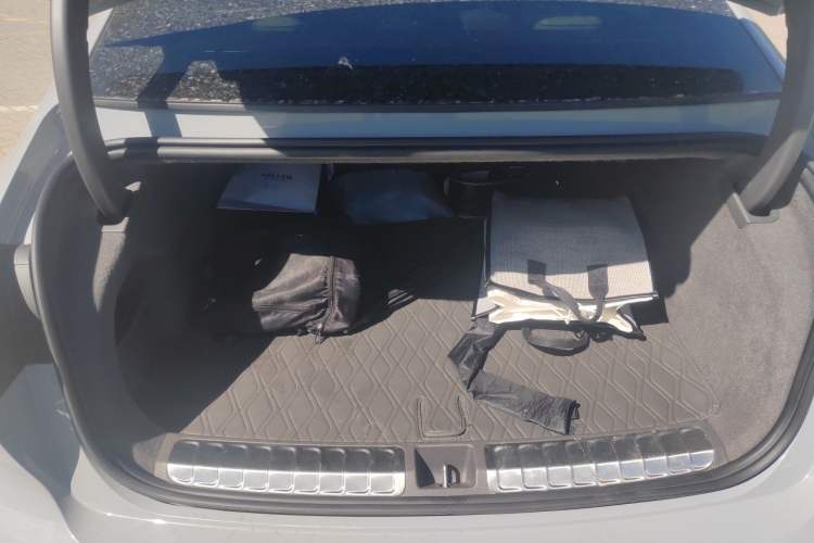 Used Nio ET7 2023 75 kWh Trunk