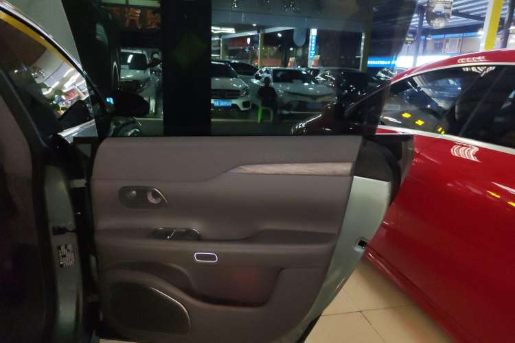 Used Nio ET7 2023 100kWh Signature Edition Right Rear Door Interior