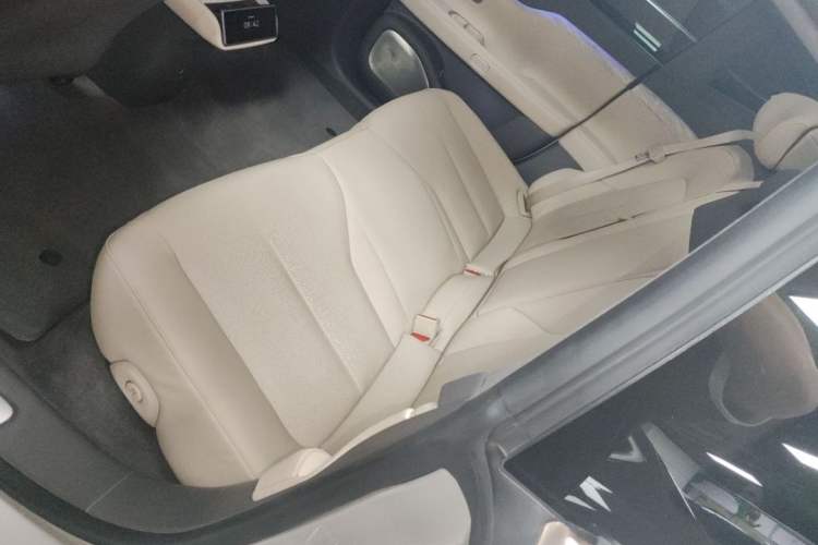 Used Nio ET7 2023 75 kWh Interior 5