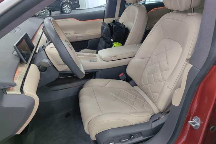 Used Nio ET7 2023 100kWh Left Front Seat