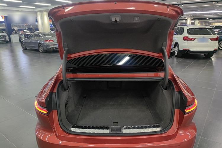 Used Nio ET7 2023 100kWh Trunk