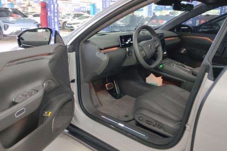 Used Nio ET7 2023 75 kWh Driver Seat