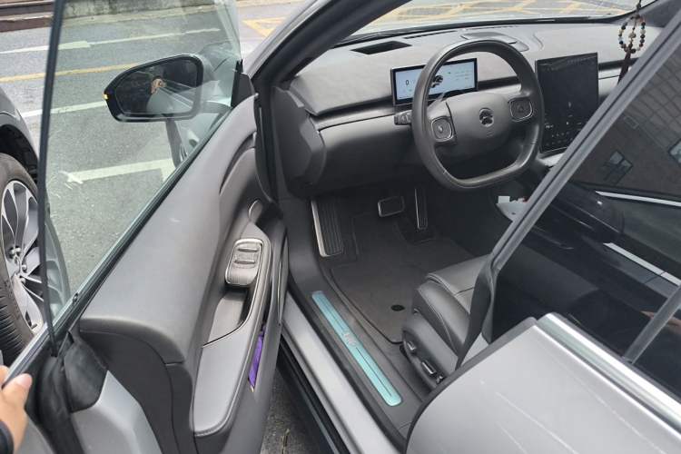 Used Nio ET7 2023 75 kWh Driver Seat
