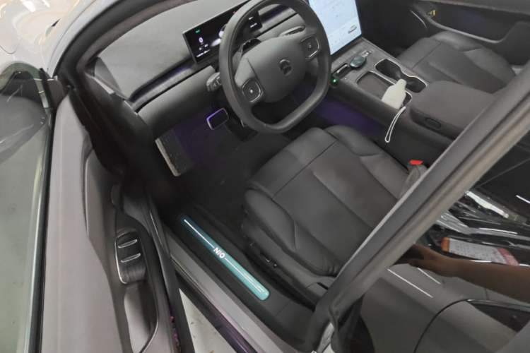 Used Nio ET7 2023 75 kWh Driver Seat