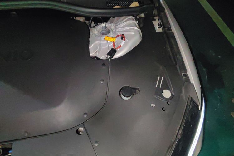 Used Nio ET7 2023 75 kWh Engine Bay Left