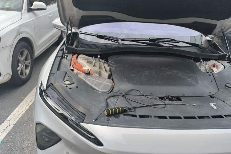 Used Nio ET7 2023 75 kWh Engine Bay Right