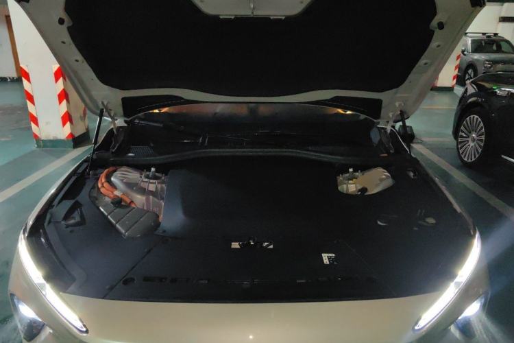 Used Nio ET7 2023 75 kWh Engine Bay