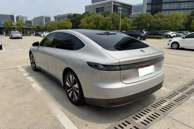 Used Nio ET7 2023 75 kWh Exterior 4