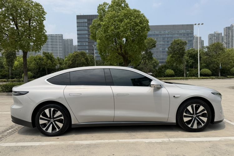 Used Nio ET7 2023 75 kWh Exterior 7