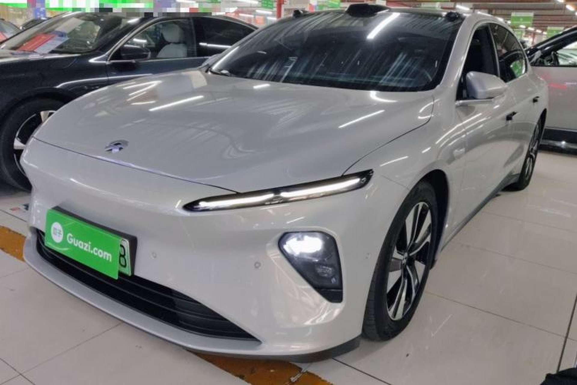 Used Nio ET7 2023 75 kWh Front Left 45 Deg