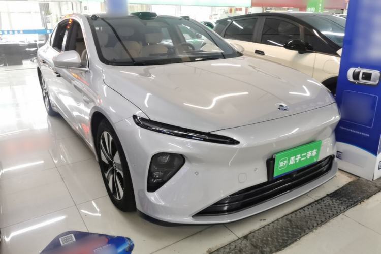 Used Nio ET7 2023 75 kWh Front Right 45 Deg