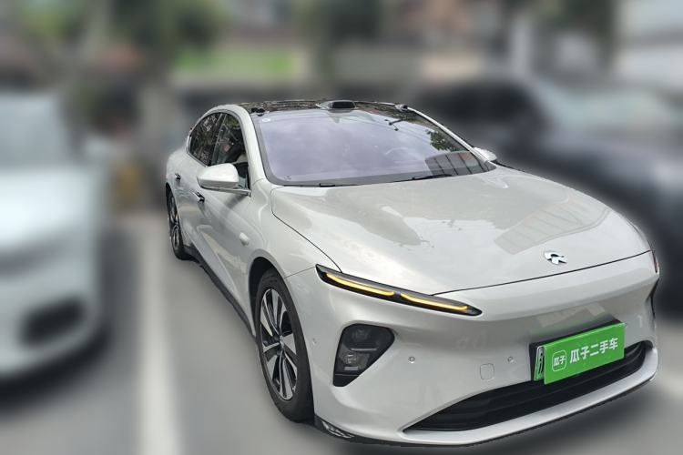 Used Nio ET7 2023 75 kWh Front Right 45 Deg