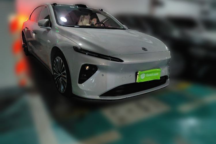 Used Nio ET7 2023 75 kWh Front Right 45 Deg