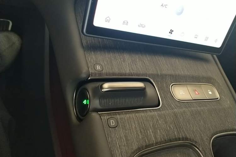 Used Nio ET7 2023 75 kWh Gear Lever