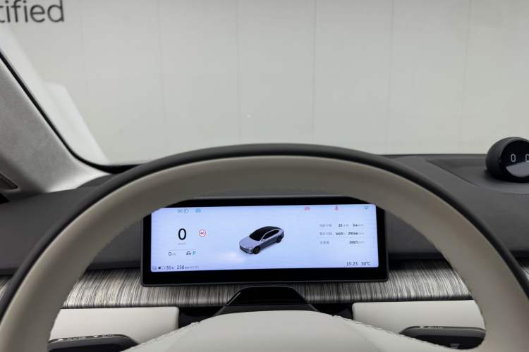 Used Nio ET7 2023 75 kWh Instrument Cluster