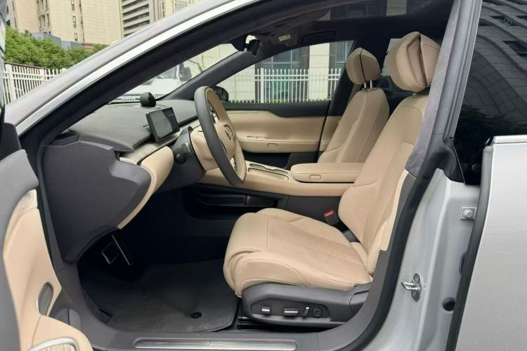 Used Nio ET7 2023 75 kWh Interior 1