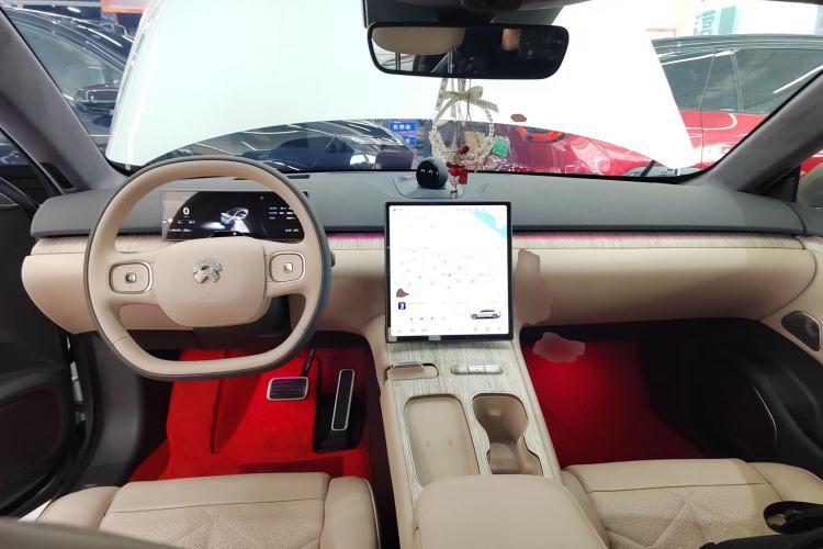 Used Nio ET7 2023 100kWh Signature Edition Interior 2