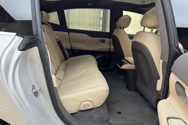 Used Nio ET7 2023 75 kWh Interior 5