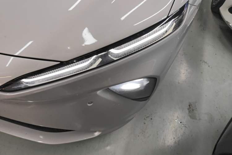 Used Nio ET7 2023 75 kWh Left Front Headlight