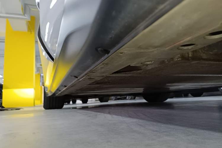 Used Nio ET7 2023 75 kWh Left Side Sill