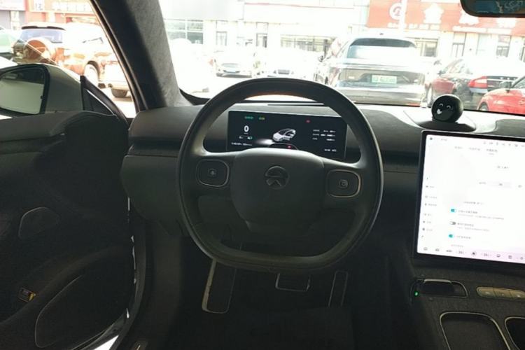 Used Nio ET7 2023 75 kWh Steering Wheel
