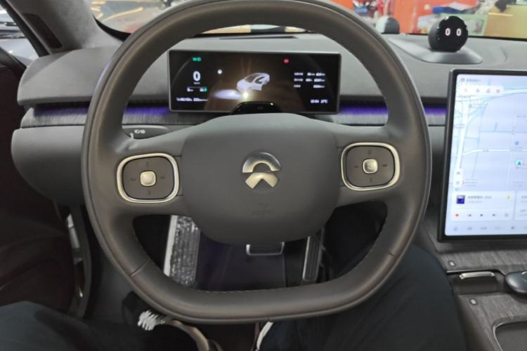 Used Nio ET7 2023 75 kWh Steering Wheel
