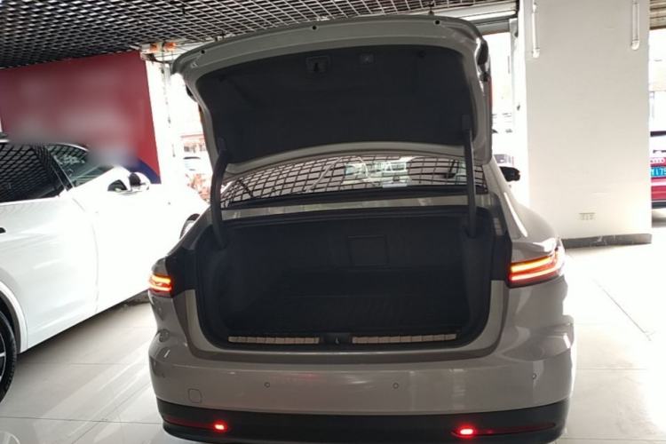 Used Nio ET7 2023 75 kWh Trunk