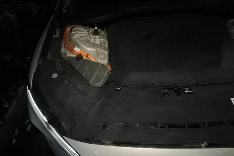 Used Nio ET7 2023 75 kWh Engine Bay Right